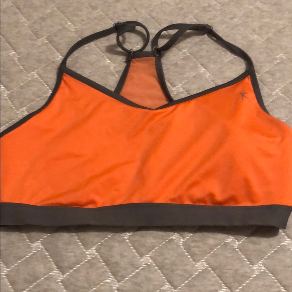 Sports bra